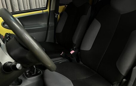 Peugeot 107 I рестайлинг, 2007 год, 299 900 рублей, 8 фотография