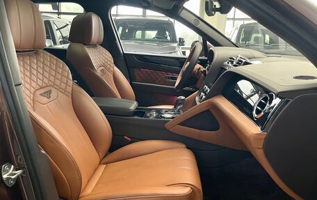 Bentley Bentayga I, 2021 год, 18 500 000 рублей, 11 фотография