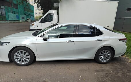 Toyota Camry, 2020 год, 3 000 000 рублей, 3 фотография