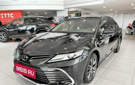 Toyota Camry, 2023 год, 3 750 000 рублей, 5 фотография