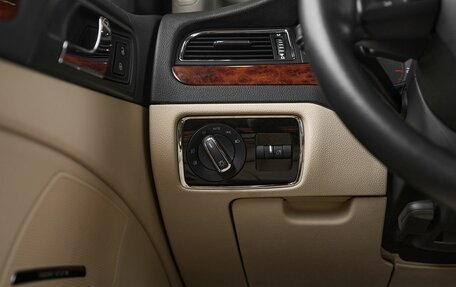 Skoda Superb III рестайлинг, 2012 год, 1 049 000 рублей, 15 фотография