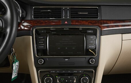 Skoda Superb III рестайлинг, 2012 год, 1 049 000 рублей, 16 фотография