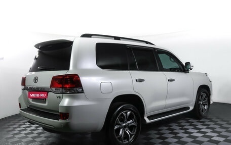 Toyota Land Cruiser 200, 2018 год, 5 800 000 рублей, 5 фотография