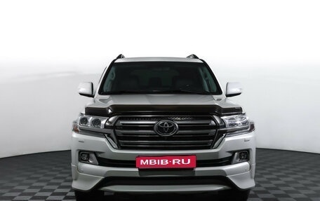 Toyota Land Cruiser 200, 2018 год, 5 800 000 рублей, 2 фотография