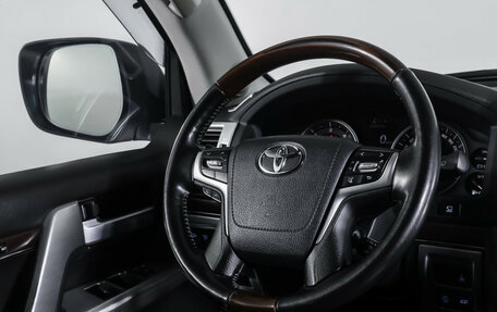 Toyota Land Cruiser 200, 2018 год, 5 800 000 рублей, 12 фотография