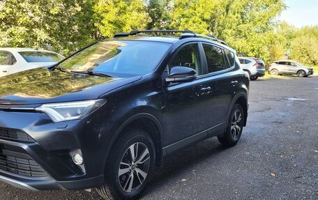 Toyota RAV4, 2018 год, 2 190 000 рублей, 4 фотография