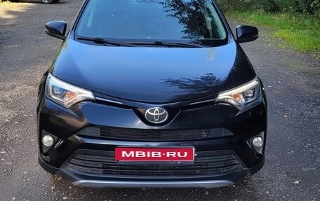Toyota RAV4, 2018 год, 2 190 000 рублей, 1 фотография