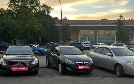 Opel Astra J, 2010 год, 640 000 рублей, 2 фотография