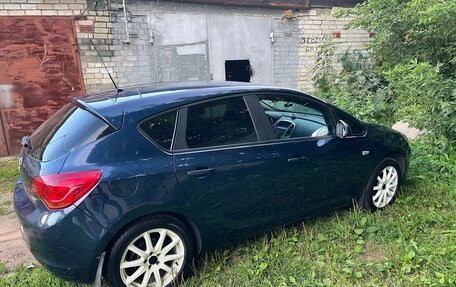 Opel Astra J, 2010 год, 640 000 рублей, 5 фотография