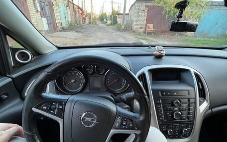 Opel Astra J, 2010 год, 640 000 рублей, 18 фотография