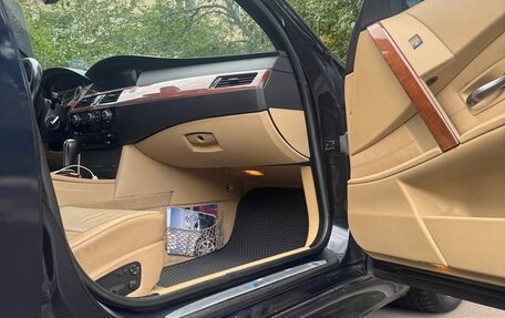 BMW 5 серия, 2005 год, 1 070 000 рублей, 10 фотография
