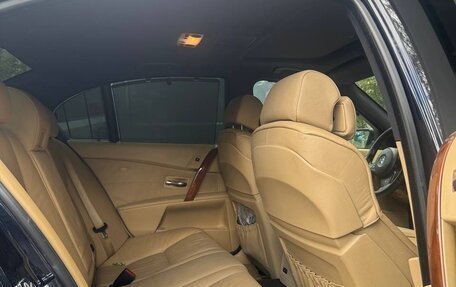 BMW 5 серия, 2005 год, 1 070 000 рублей, 12 фотография
