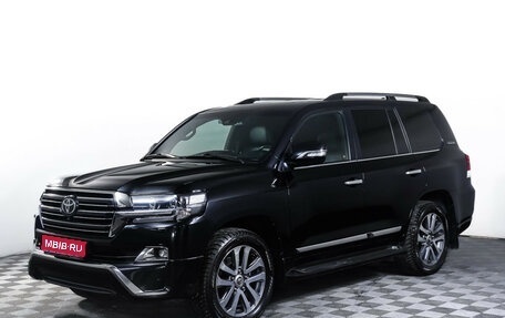 Toyota Land Cruiser 200, 2017 год, 7 600 000 рублей, 1 фотография