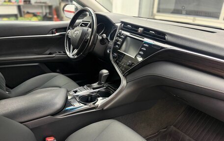 Toyota Camry, 2019 год, 2 699 000 рублей, 19 фотография