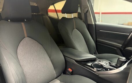Toyota Camry, 2019 год, 2 699 000 рублей, 20 фотография