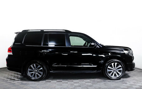 Toyota Land Cruiser 200, 2017 год, 7 600 000 рублей, 4 фотография