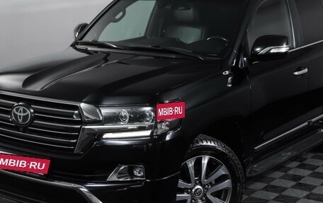 Toyota Land Cruiser 200, 2017 год, 7 600 000 рублей, 30 фотография