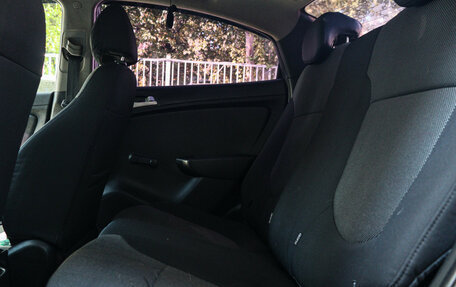 Hyundai Solaris II рестайлинг, 2011 год, 560 000 рублей, 7 фотография