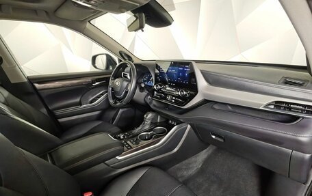 Toyota Highlander, 2023 год, 4 760 000 рублей, 13 фотография
