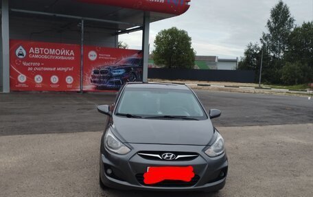 Hyundai Solaris II рестайлинг, 2013 год, 520 000 рублей, 1 фотография