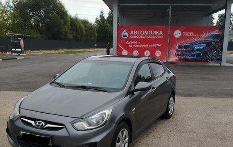 Hyundai Solaris II рестайлинг, 2013 год, 520 000 рублей, 5 фотография