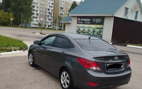 Hyundai Solaris II рестайлинг, 2013 год, 520 000 рублей, 3 фотография