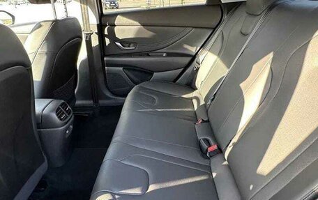 Hyundai Elantra, 2022 год, 1 525 000 рублей, 8 фотография
