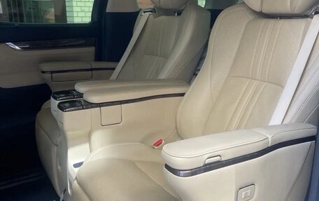 Toyota Alphard III, 2021 год, 6 500 000 рублей, 5 фотография