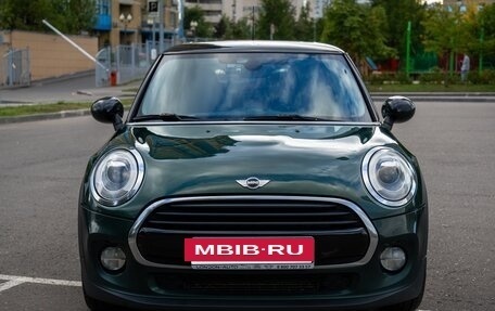 MINI Hatch, 2017 год, 1 390 000 рублей, 2 фотография