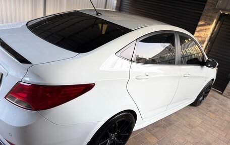 Hyundai Solaris II рестайлинг, 2016 год, 1 250 000 рублей, 2 фотография