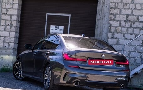 BMW 3 серия, 2019 год, 3 250 000 рублей, 3 фотография