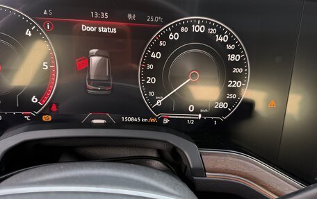 Volkswagen Touareg III, 2019 год, 4 300 000 рублей, 8 фотография