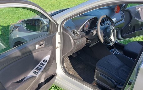 Hyundai Solaris II рестайлинг, 2015 год, 730 000 рублей, 13 фотография