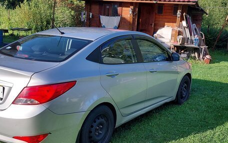 Hyundai Solaris II рестайлинг, 2015 год, 730 000 рублей, 16 фотография