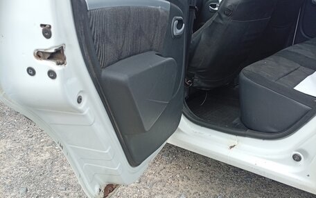 Renault Logan I, 2013 год, 350 000 рублей, 9 фотография