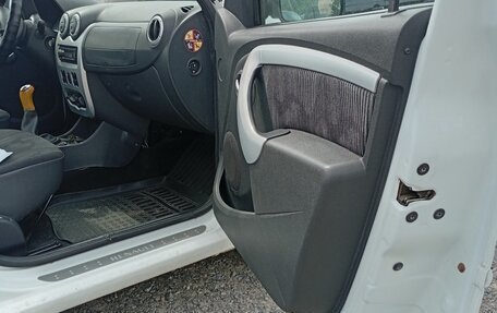 Renault Logan I, 2013 год, 350 000 рублей, 11 фотография
