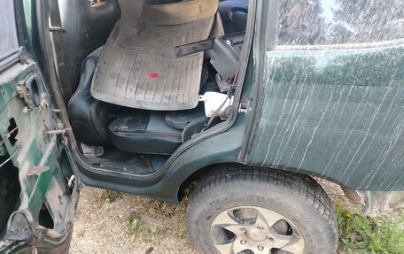 Chevrolet Niva I рестайлинг, 2005 год, 144 000 рублей, 2 фотография
