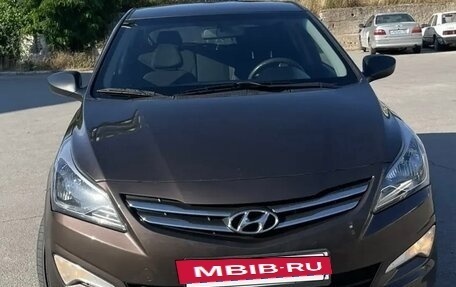 Hyundai Solaris II рестайлинг, 2015 год, 1 150 000 рублей, 10 фотография