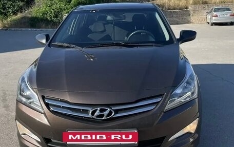 Hyundai Solaris II рестайлинг, 2015 год, 1 150 000 рублей, 11 фотография