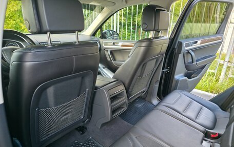 Volkswagen Touareg III, 2016 год, 3 200 000 рублей, 13 фотография