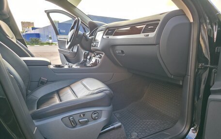 Volkswagen Touareg III, 2016 год, 3 200 000 рублей, 6 фотография