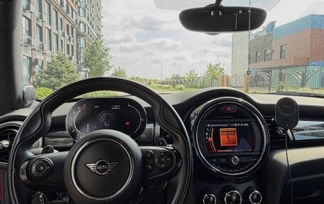 MINI Hatch, 2020 год, 2 650 000 рублей, 17 фотография