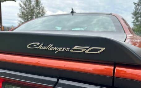 Dodge Challenger III рестайлинг 2, 2020 год, 5 900 000 рублей, 14 фотография