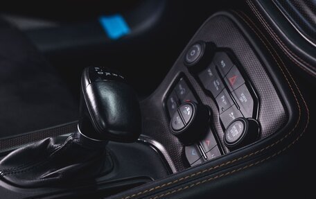Dodge Challenger III рестайлинг 2, 2020 год, 5 900 000 рублей, 26 фотография