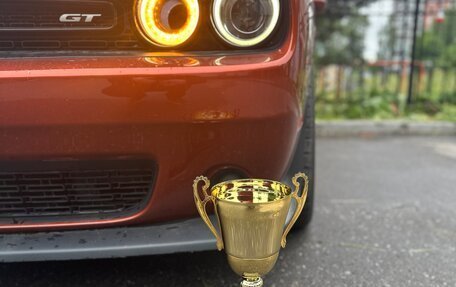Dodge Challenger III рестайлинг 2, 2020 год, 5 900 000 рублей, 20 фотография