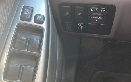 Toyota Land Cruiser Prado 120 рестайлинг, 2008 год, 2 650 000 рублей, 6 фотография