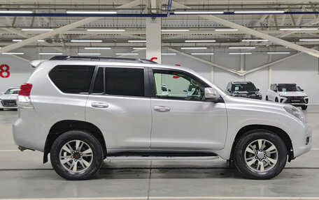 Toyota Land Cruiser Prado 150 рестайлинг 2, 2011 год, 1 900 000 рублей, 5 фотография