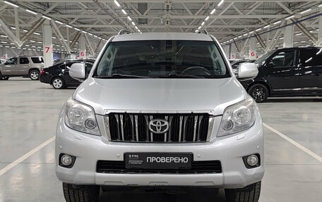 Toyota Land Cruiser Prado 150 рестайлинг 2, 2011 год, 1 900 000 рублей, 2 фотография