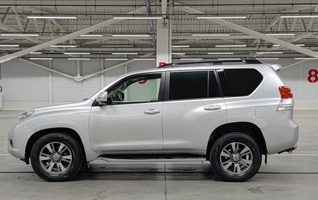 Toyota Land Cruiser Prado 150 рестайлинг 2, 2011 год, 1 900 000 рублей, 10 фотография