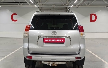 Toyota Land Cruiser Prado 150 рестайлинг 2, 2011 год, 1 900 000 рублей, 7 фотография